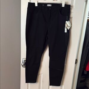 Ava & Viv Women’s 20 Black Skinny Jean Stretch